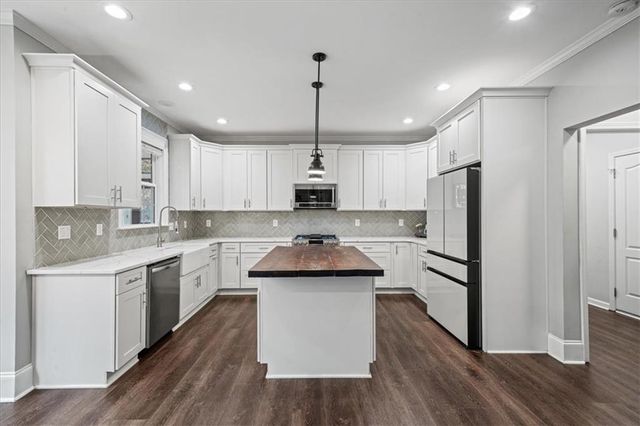 133 Copper Hills Drive, Canton, GA 30114