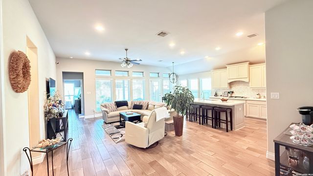 9767 Kremmen Place, Boerne, TX 78006