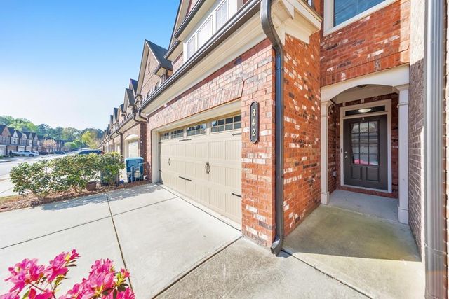 342 Braemore Mill Drive, Lawrenceville, GA 30044