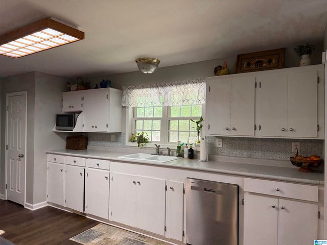 71 FLORA LANE, Springville, AL 35146