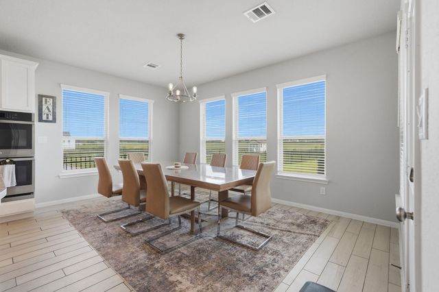 225 Peninsula Point Drive, Montgomery, TX 77356