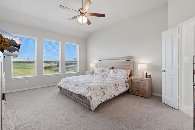 225 Peninsula Point Drive, Montgomery, TX 77356