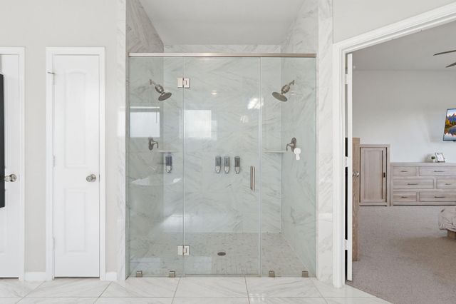 225 Peninsula Point Drive, Montgomery, TX 77356