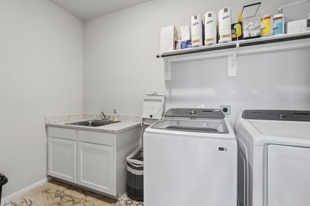 225 Peninsula Point Drive, Montgomery, TX 77356