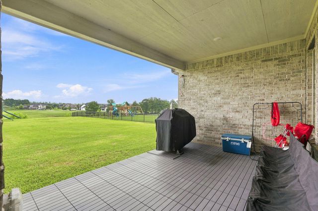225 Peninsula Point Drive, Montgomery, TX 77356
