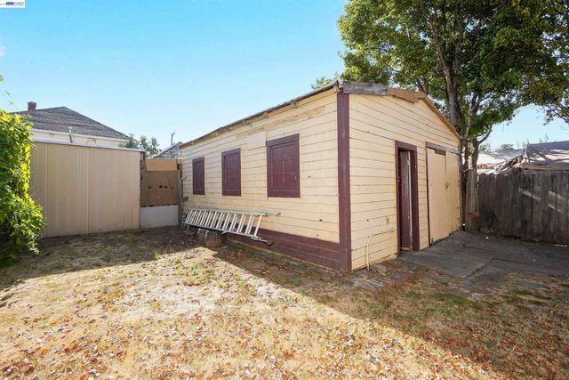 1646 51St Ave, Oakland, CA 94601