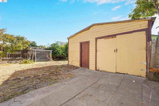 1646 51St Ave, Oakland, CA 94601