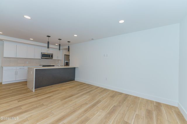 9 Laura Drive 105, Cohoes, NY 12047