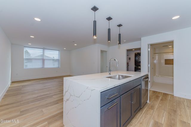 9 Laura Drive 105, Cohoes, NY 12047