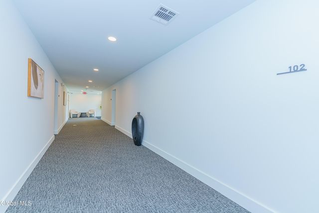 9 Laura Drive 105, Cohoes, NY 12047