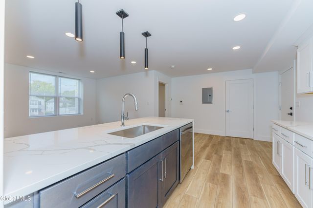 9 Laura Drive 105, Cohoes, NY 12047