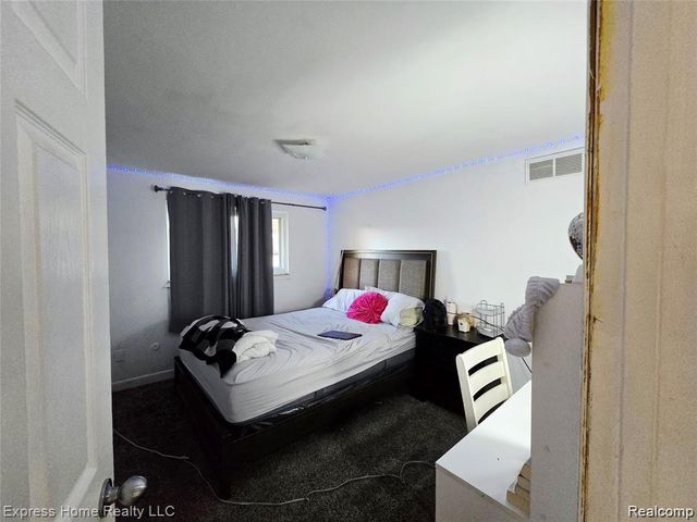 36177 Waltham Drive, Sterling Heights, MI 48310