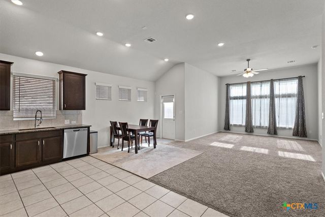 913 Blue Oak Boulevard, San Marcos, TX 78666