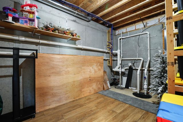 17152 High Point Court, Lowell, IN 46356