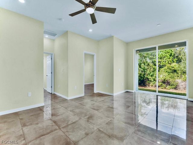 4654 26th ST SW, Lehigh Acres, FL 33973