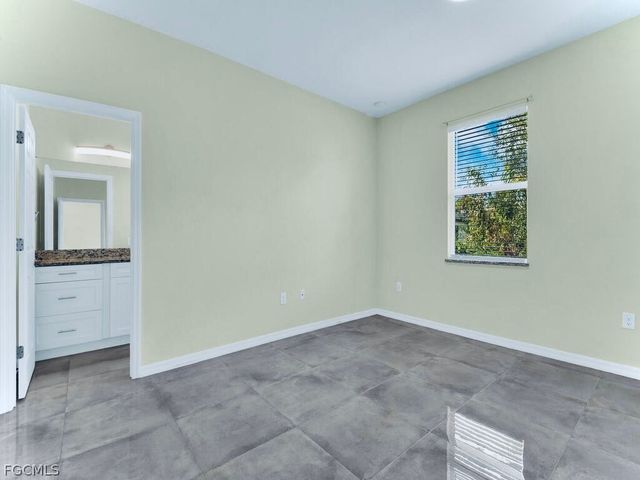 4654 26th ST SW, Lehigh Acres, FL 33973