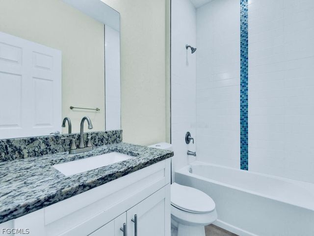 4654 26th ST SW, Lehigh Acres, FL 33973