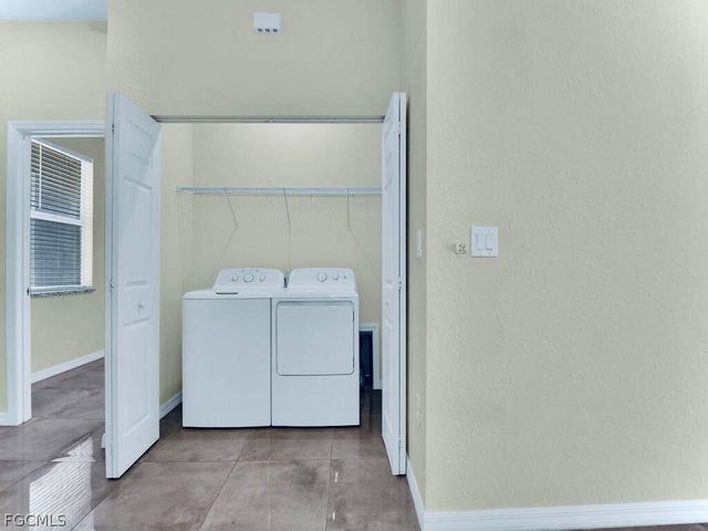 4654 26th ST SW, Lehigh Acres, FL 33973