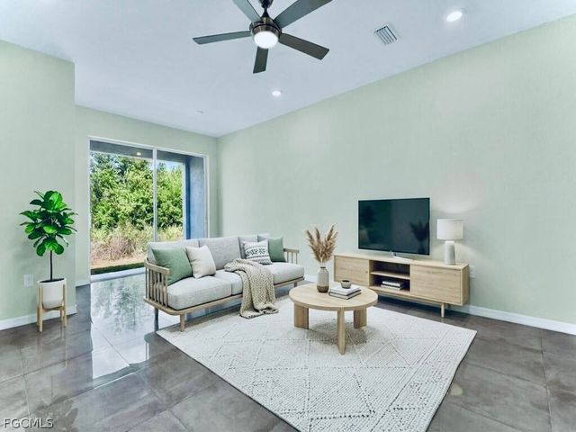 4654 26th ST SW, Lehigh Acres, FL 33973