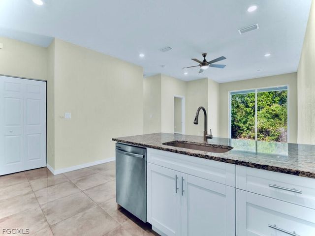 4654 26th ST SW, Lehigh Acres, FL 33973