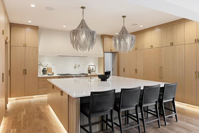 818 Brentview Dr, Nashville, TN 37220