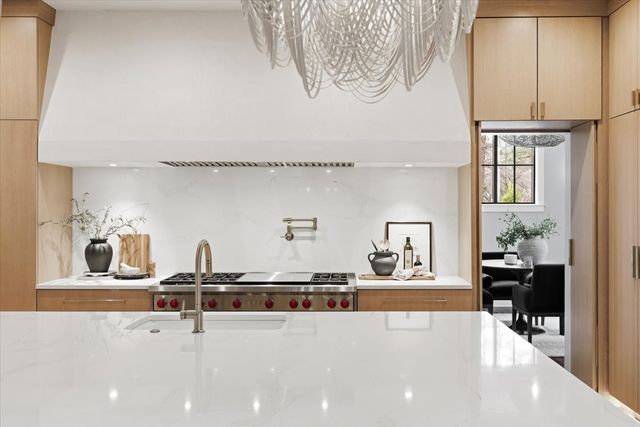 818 Brentview Dr, Nashville, TN 37220