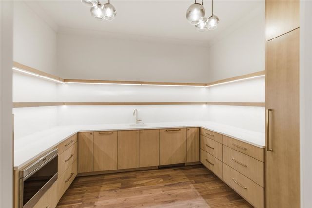 818 Brentview Dr, Nashville, TN 37220