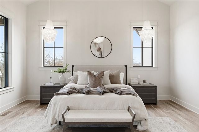 818 Brentview Dr, Nashville, TN 37220