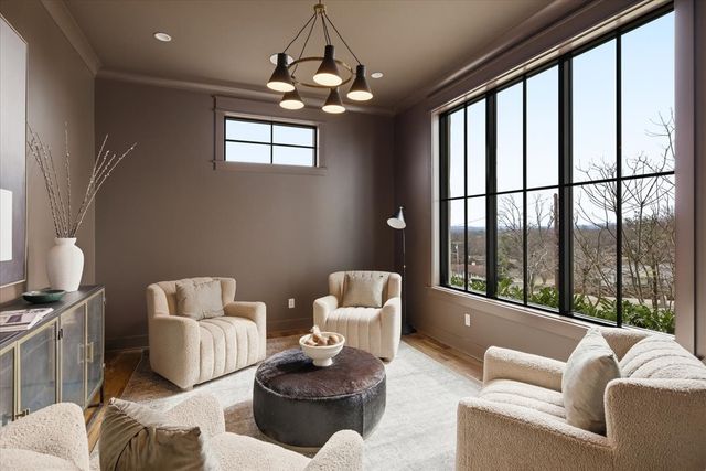 818 Brentview Dr, Nashville, TN 37220