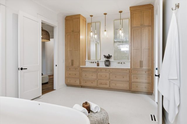 818 Brentview Dr, Nashville, TN 37220