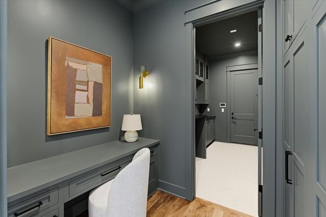 818 Brentview Dr, Nashville, TN 37220