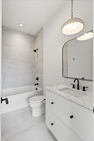 818 Brentview Dr, Nashville, TN 37220