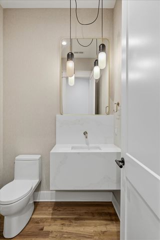 818 Brentview Dr, Nashville, TN 37220