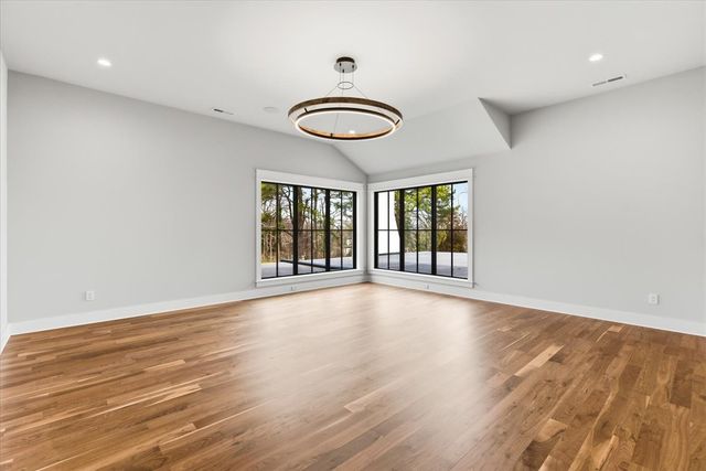 818 Brentview Dr, Nashville, TN 37220