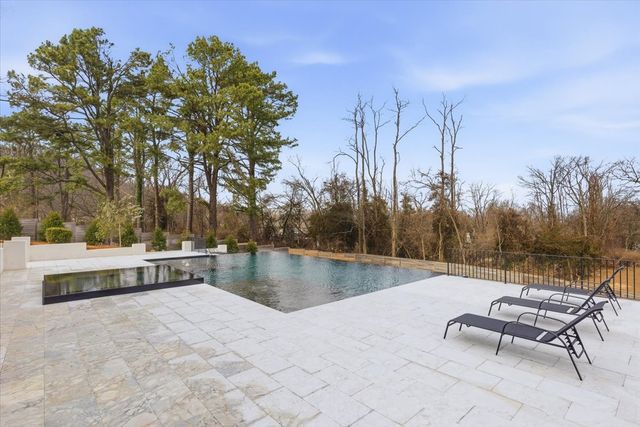 818 Brentview Dr, Nashville, TN 37220