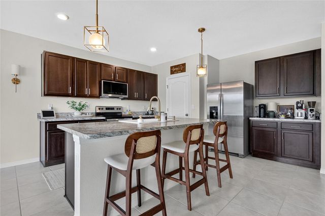 612 AUBURN GROVE TER, Auburndale, FL 33823