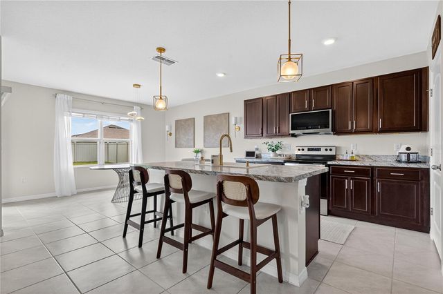612 AUBURN GROVE TER, Auburndale, FL 33823