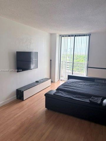 3300 NE 191st St 702, Aventura, FL 33180