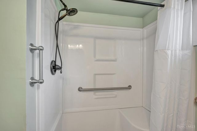 60 Beverly Court, Hamilton, OH 45013