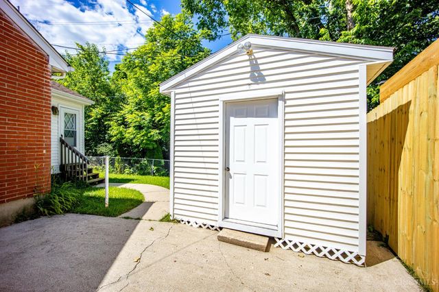 60 Beverly Court, Hamilton, OH 45013