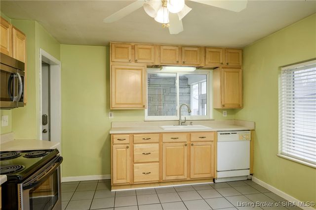 2231 E Oak Street, New Albany, IN 47150