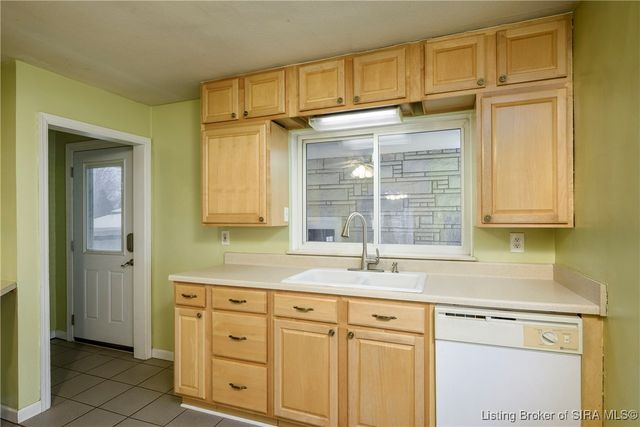 2231 E Oak Street, New Albany, IN 47150