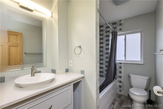 2231 E Oak Street, New Albany, IN 47150