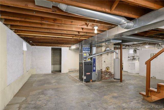 2231 E Oak Street, New Albany, IN 47150