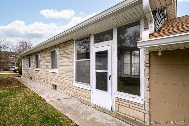 2231 E Oak Street, New Albany, IN 47150