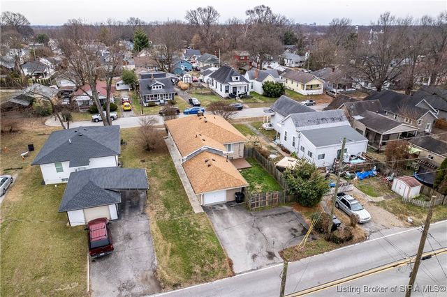 2231 E Oak Street, New Albany, IN 47150