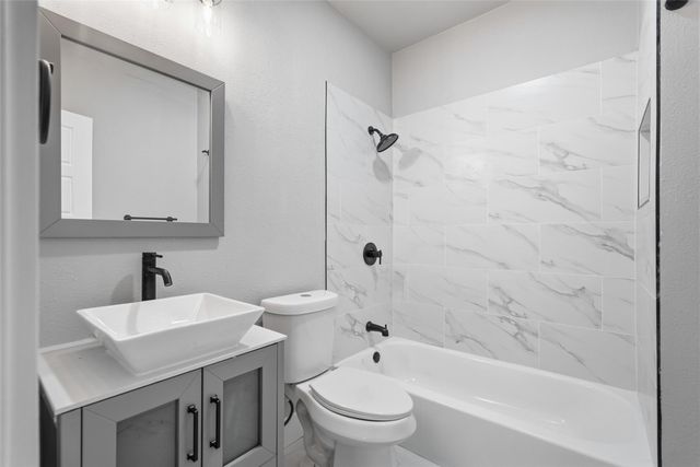 1914 Leath Street, Dallas, TX 75212