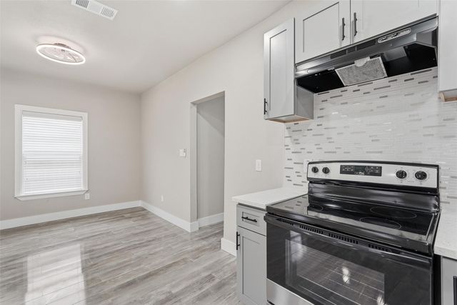 1914 Leath Street, Dallas, TX 75212