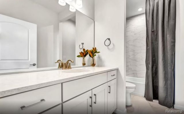 1554 Firefly Trail, Milford Charter Township, MI 48381