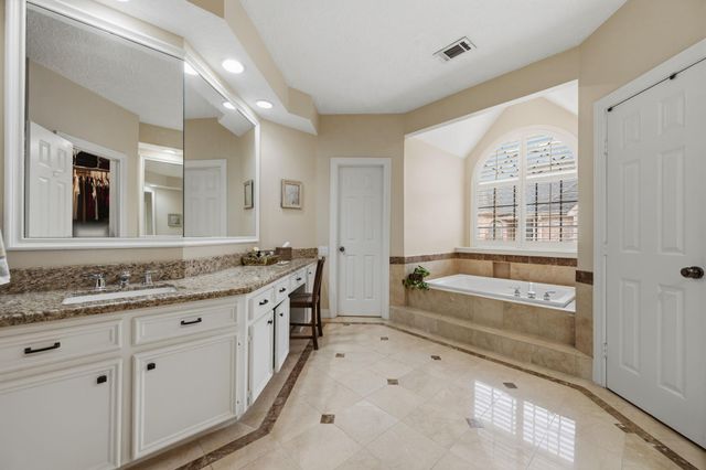 2514 Potomac Drive B, Houston, TX 77057